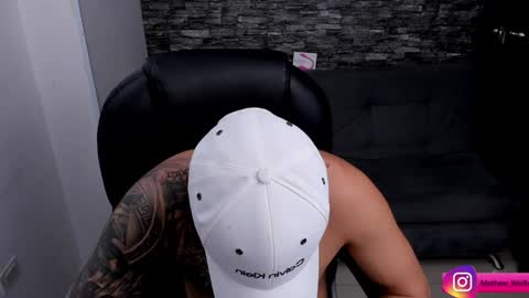 Snapshot of mathew_wolf4 chatting on February 6, 4:25 pm Mathew Independent model online show from February 6, 4:25 pm