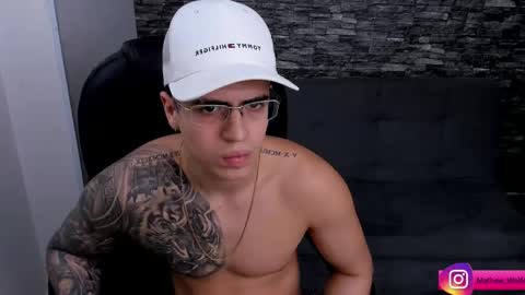 Snapshot of mathew_wolf4 chatting on February 13, 8:34 pm Mathew Independent model online show from February 13, 8:34 pm