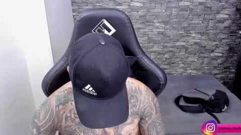 Mathew Independent model online show from March 14, 10:58 pm