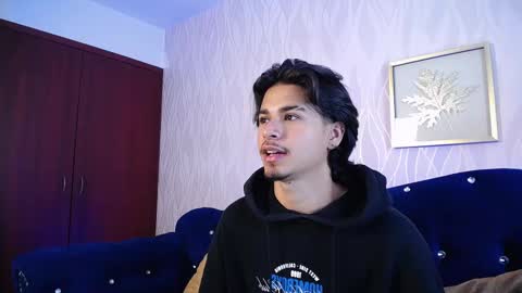 Mathew online show from December 18, 7:09 pm