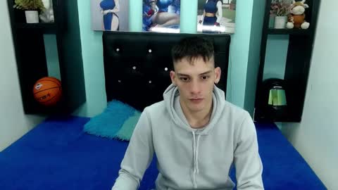 mathews_hot21 online show from September 19, 6:11 pm