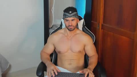 mathews_smith online show from October 1, 3:44 pm