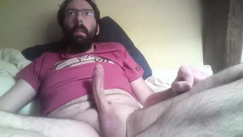 Snapshot of mathieu00049 chatting on February 19, 9:36 pm shygy online show from February 19, 9:36 pm