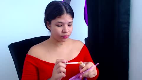 Snapshot of mati0421 chatting on January 12, 3:17 am Mati04 online show from January 12, 3:17 am