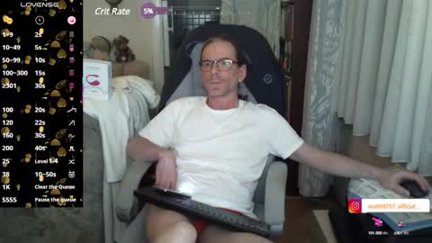 Snapshot of matt18757 chatting on February 4, 1:02 am i am Matt . please follow me on instagram matt18757 official online show from February 4, 1:02 am