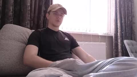 Snapshot of matt_aniston chatting on March 8, 11:58 am Matt online show from March 8, 11:58 am