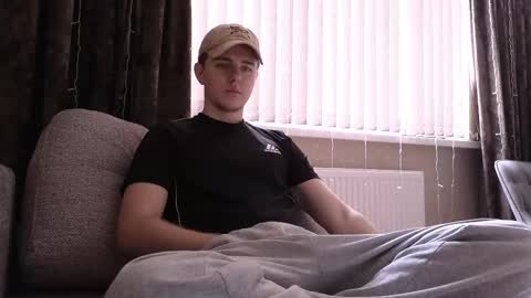 Snapshot of matt_aniston chatting on March 4, 9:40 am Matt online show from March 4, 9:40 am