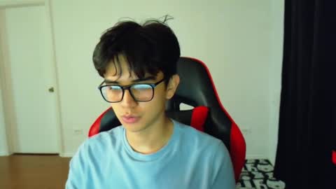 Matt uwu online show from December 2, 4:13 am