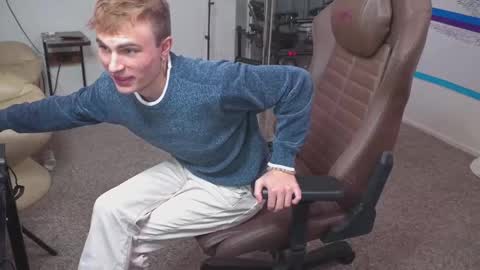 Matt Cash online show from December 1, 5:04 pm