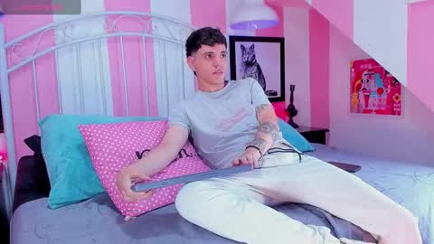 ---Matteo--- online show from October 1, 2:10 am