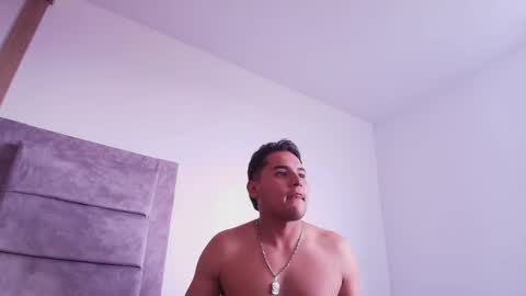 matteo_hott online show from June 1, 8:10 pm