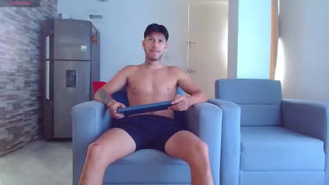 Snapshot of matteo_leto chatting on September 17, 4:10 pm matteo_leto online show from September 17, 4:10 pm