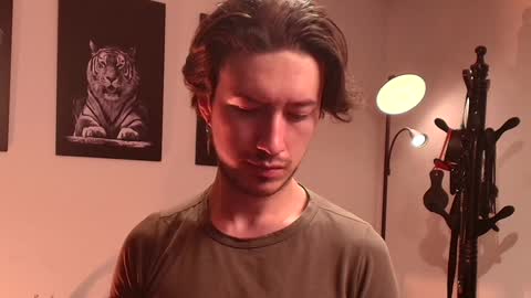 Snapshot of matteo_simpson chatting on February 4, 10:45 pm Matteo simpson online show from February 4, 10:45 pm