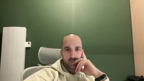 M online show from November 26, 12:08 am