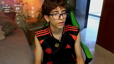 matty_spark online show from May 10, 1:28 pm