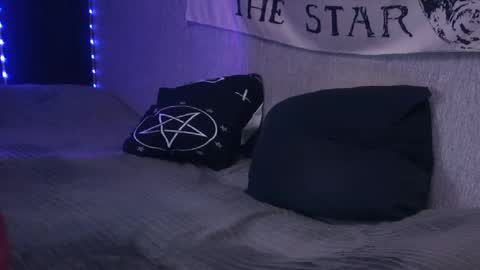 matty_trees online show from February 12, 1:27 pm