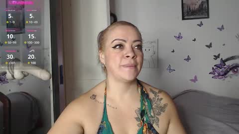 Snapshot of mature_liaa chatting on February 20, 11:53 am Mature liaa online show from February 20, 11:53 am