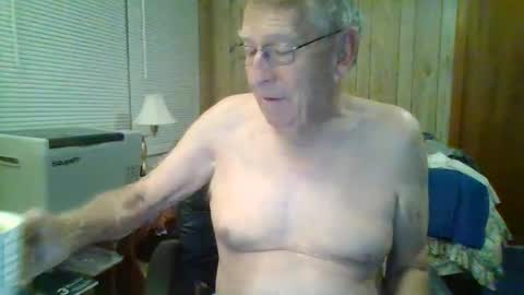 Snapshot of maturecouple1954 chatting on December 31, 11:31 am SXECPL55 at G mail Dot Com online show from December 31, 11:31 am