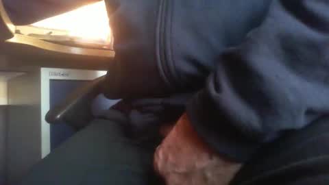 Maturedaddi online show from November 17, 10:51 am