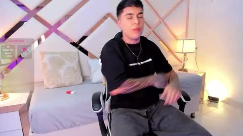 Maty  online show from May 13, 2:32 am