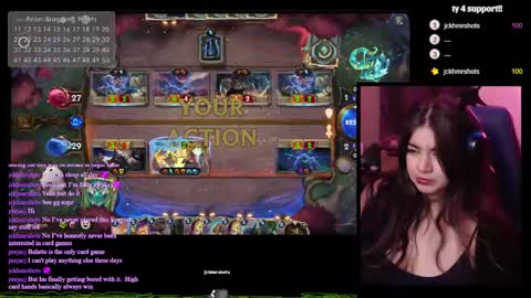 Snapshot of maudlinbrat chatting on December 4, 7:22 am maudLin online show from December 4, 7:22 am