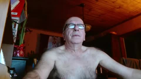 Maurice online show from January 13, 11:52 am