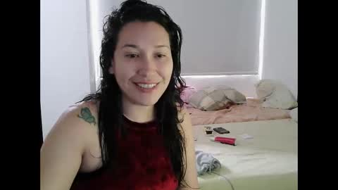 mauroluxandra online show from October 12, 4:10 pm