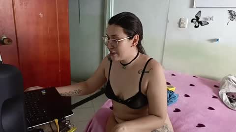 mauroluxandra online show from January 27, 9:11 pm