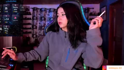 Hilary online show from December 2, 9:35 pm