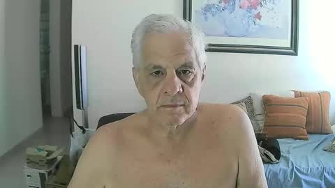 max_2017 online show from January 5, 11:48 am