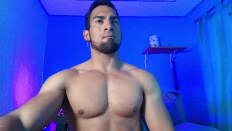 max_brown21 online show from January 29, 12:22 am