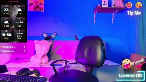 max_brown21 online show from February 26, 3:32 pm