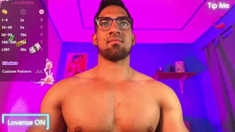 max_brown21 online show from February 10, 7:38 pm