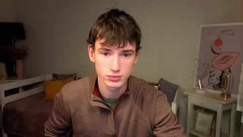 Max online show from December 17, 4:08 am