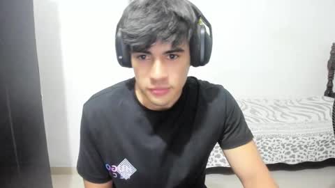 Max online show from October 6, 11:44 pm