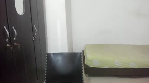 Max online show from July 16, 4:43 pm