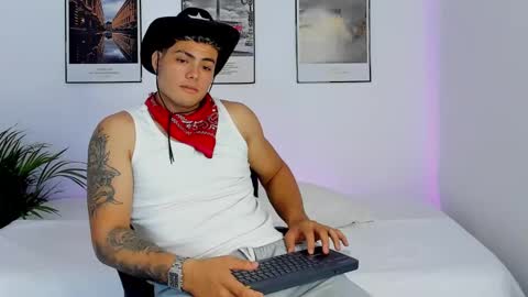max_miuller online show from October 11, 11:30 pm