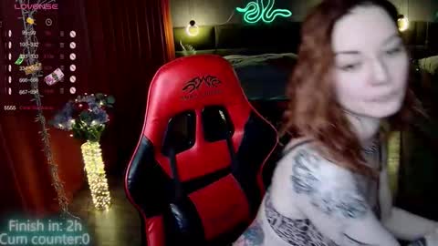 Max online show from October 18, 5:28 pm