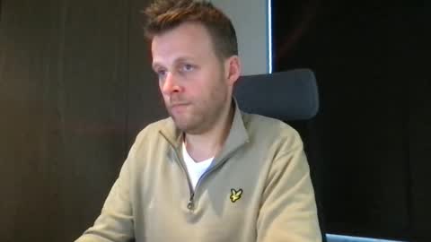 Max take off clothes online show from January 13, 9:50 am