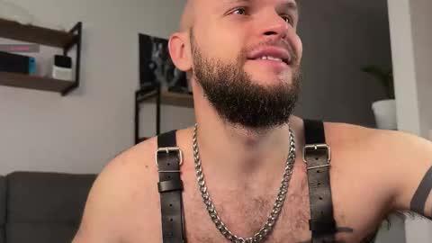 Max online show from October 15, 10:27 am