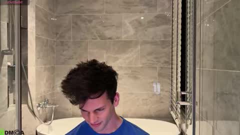 Max online show from October 18, 8:13 pm