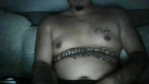 maxbee1323 online show from April 12, 5:06 pm