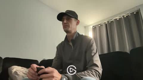 Max online show from November 17, 2:08 pm