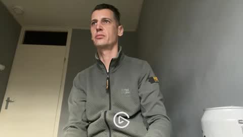 Max online show from March 11, 3:45 pm