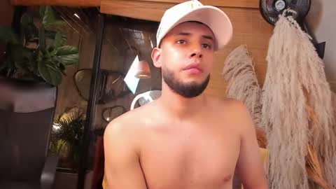 maxocole 07 online show from December 1, 11:36 pm