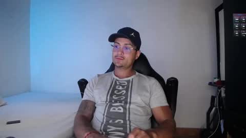 MAXI      online show from March 7, 2:15 am