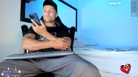 MAXI      online show from October 12, 4:38 am