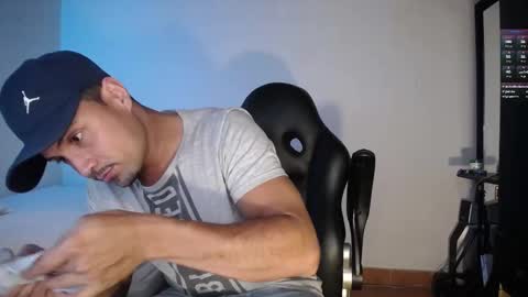 MAXI      online show from March 7, 5:18 am