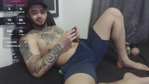 Snapshot of maxi_rogger chatting on January 9, 3:15 am maxi rogger online show from January 9, 3:15 am