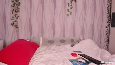 maxim burn online show from October 7, 1:29 pm